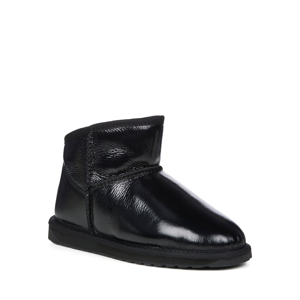 Aarons Glossy Boot | Black - MNR Beauty Boutique