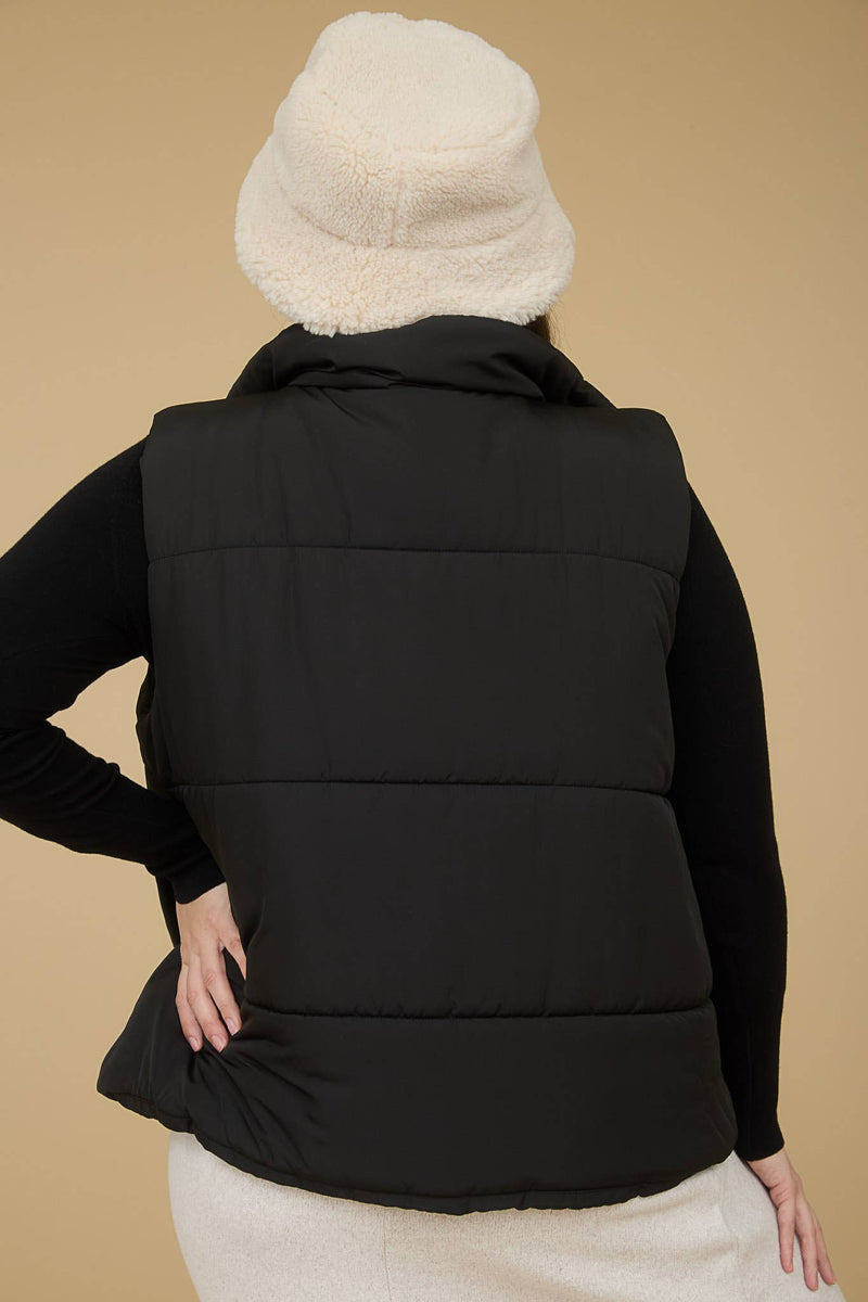 Curvy Solid Zip Up Puffer Vest | Black