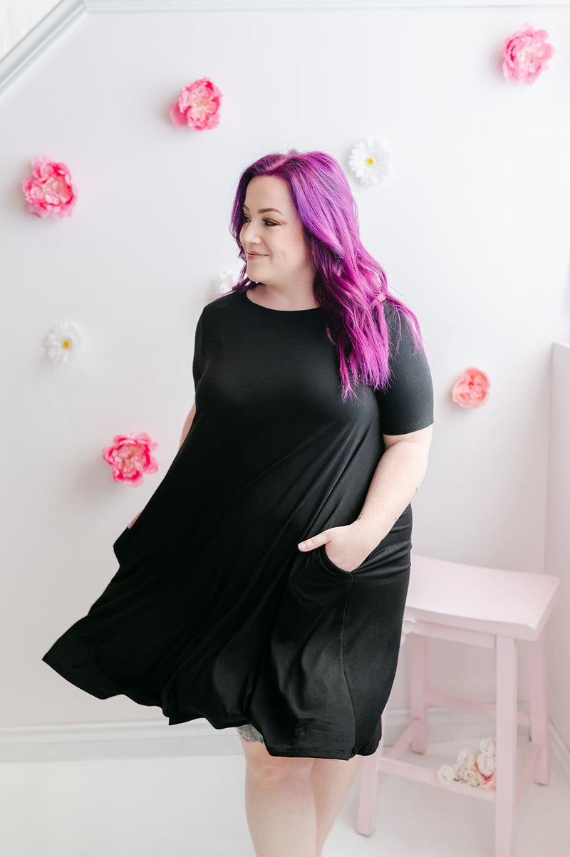 Curvy Tee Shirt Dress | Black