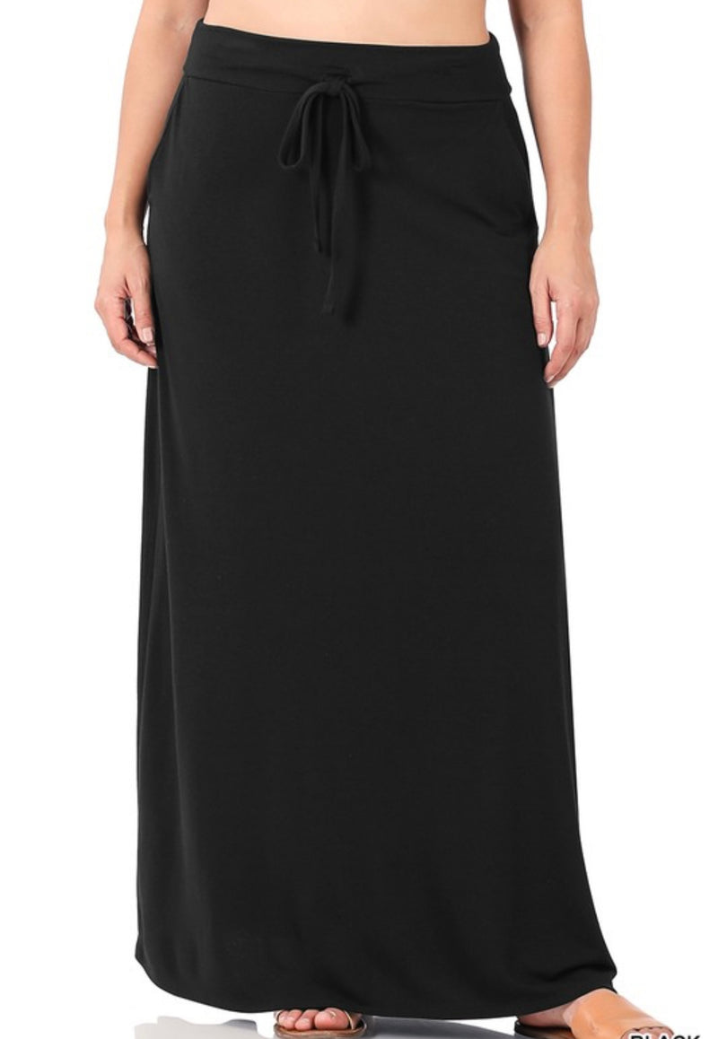 Curvy Tulip Hem Maxi Skirt | Black