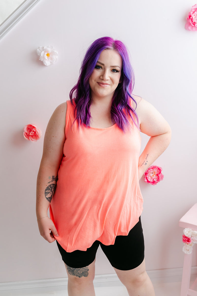 Curvy Classic Relaxed Fit Tank | Neon Peach