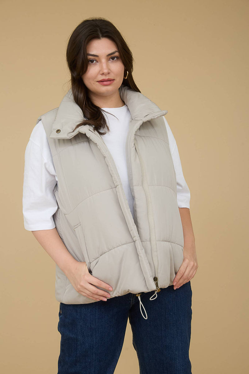 Curvy Solid Zip Up Puffer Vest | Black