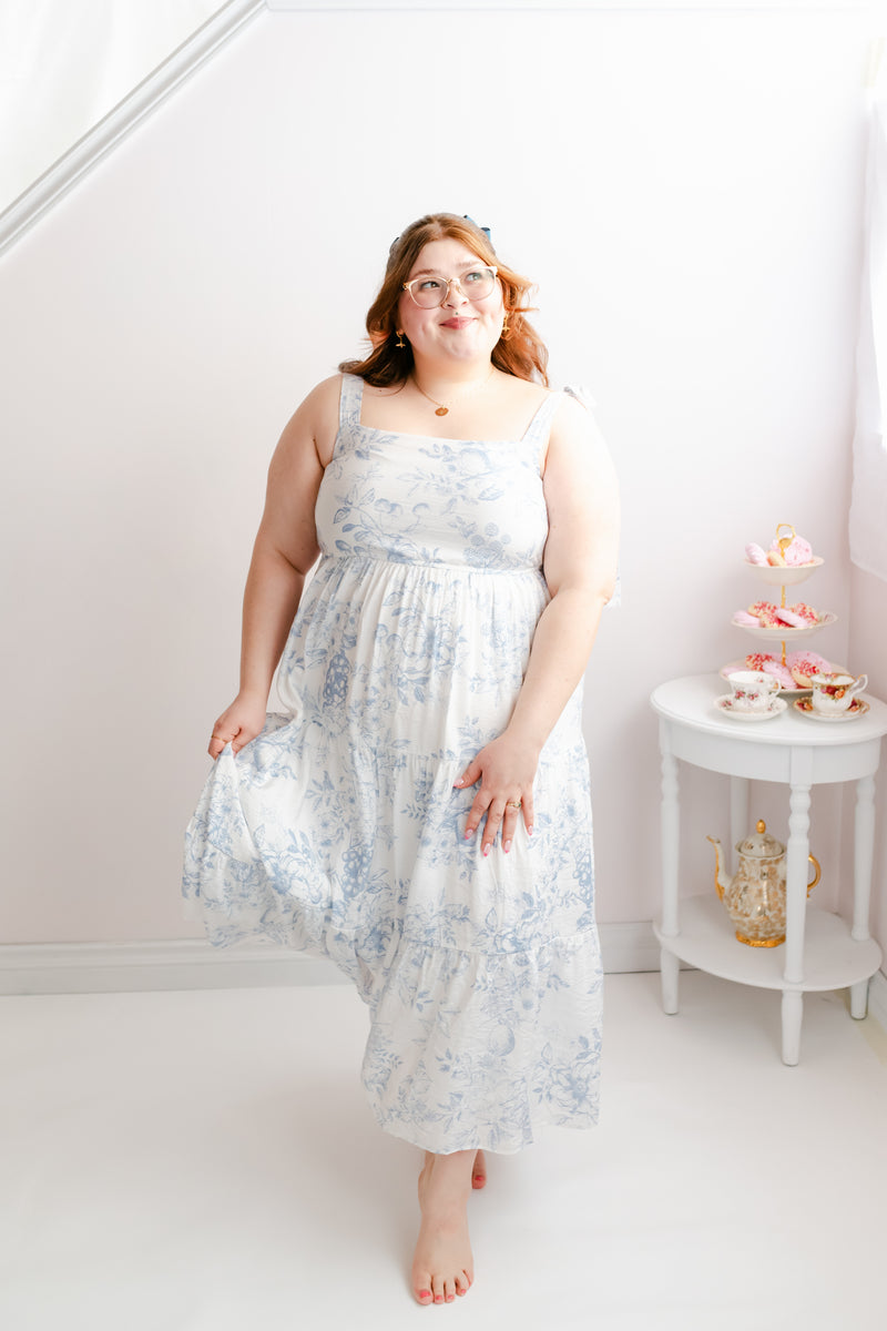 The Curvy Sophia Tiered Midi Dress | Blue