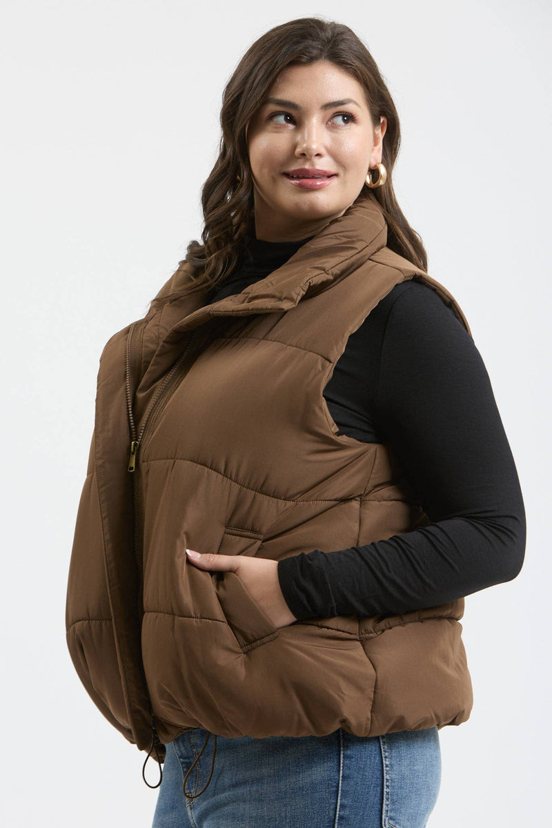 Curvy Solid Zip Up Puffer Vest | Black