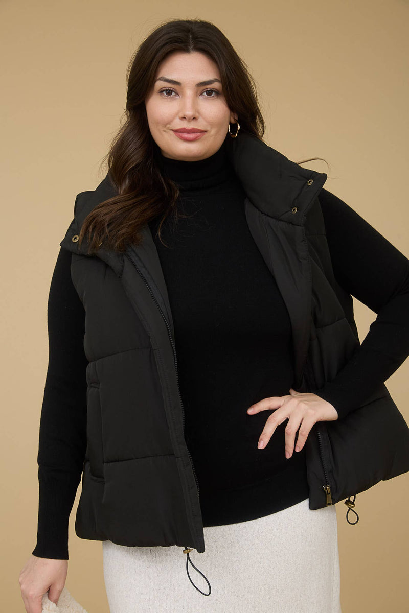 Curvy Solid Zip Up Puffer Vest | Black