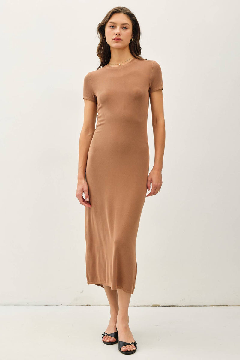 Ribbed Knit Short Sleeve Midi T-Shirt Dress | Toffee Brown
